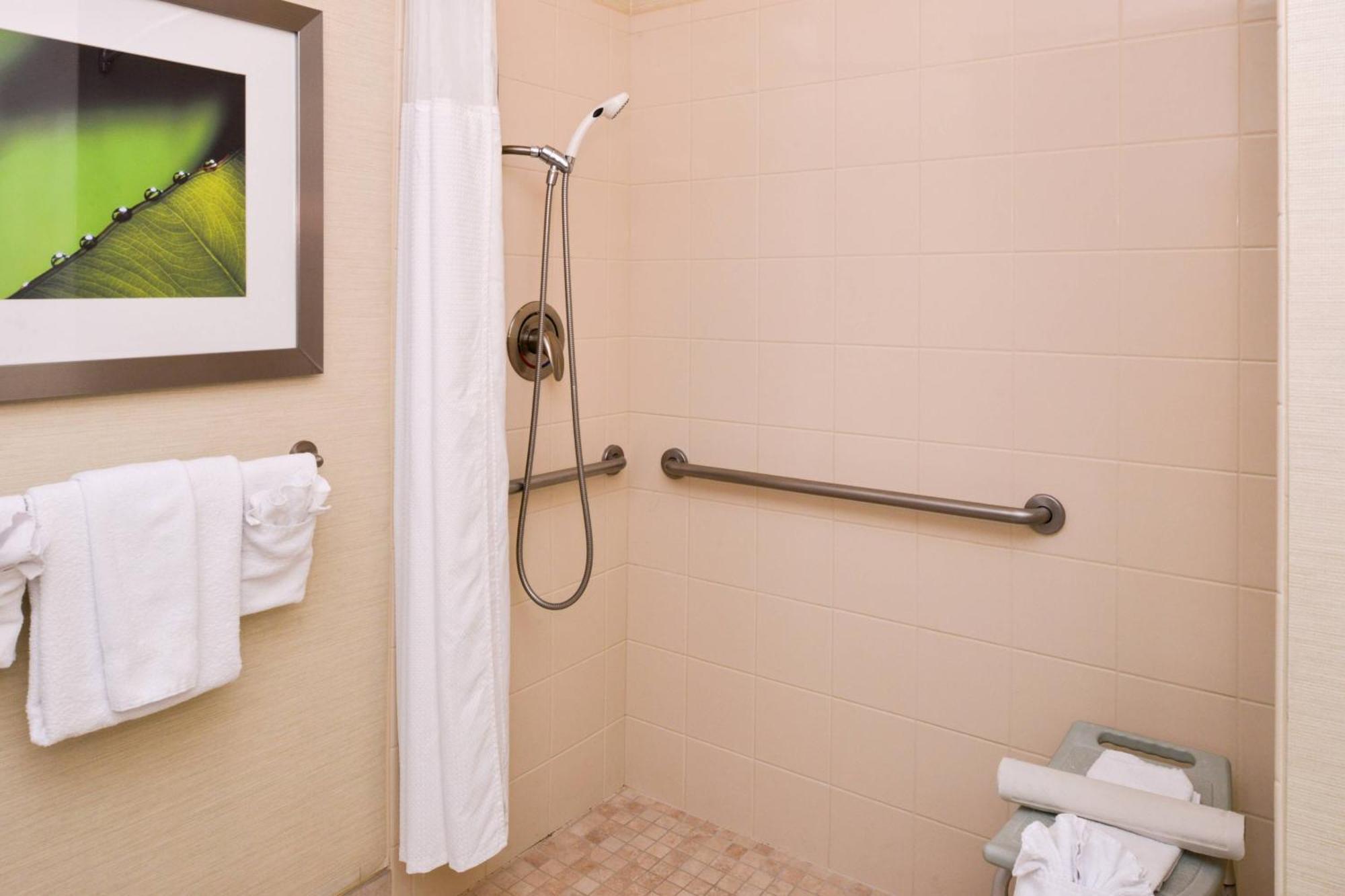 Courtyard By Marriott Victorville Hesperia Exterior foto
